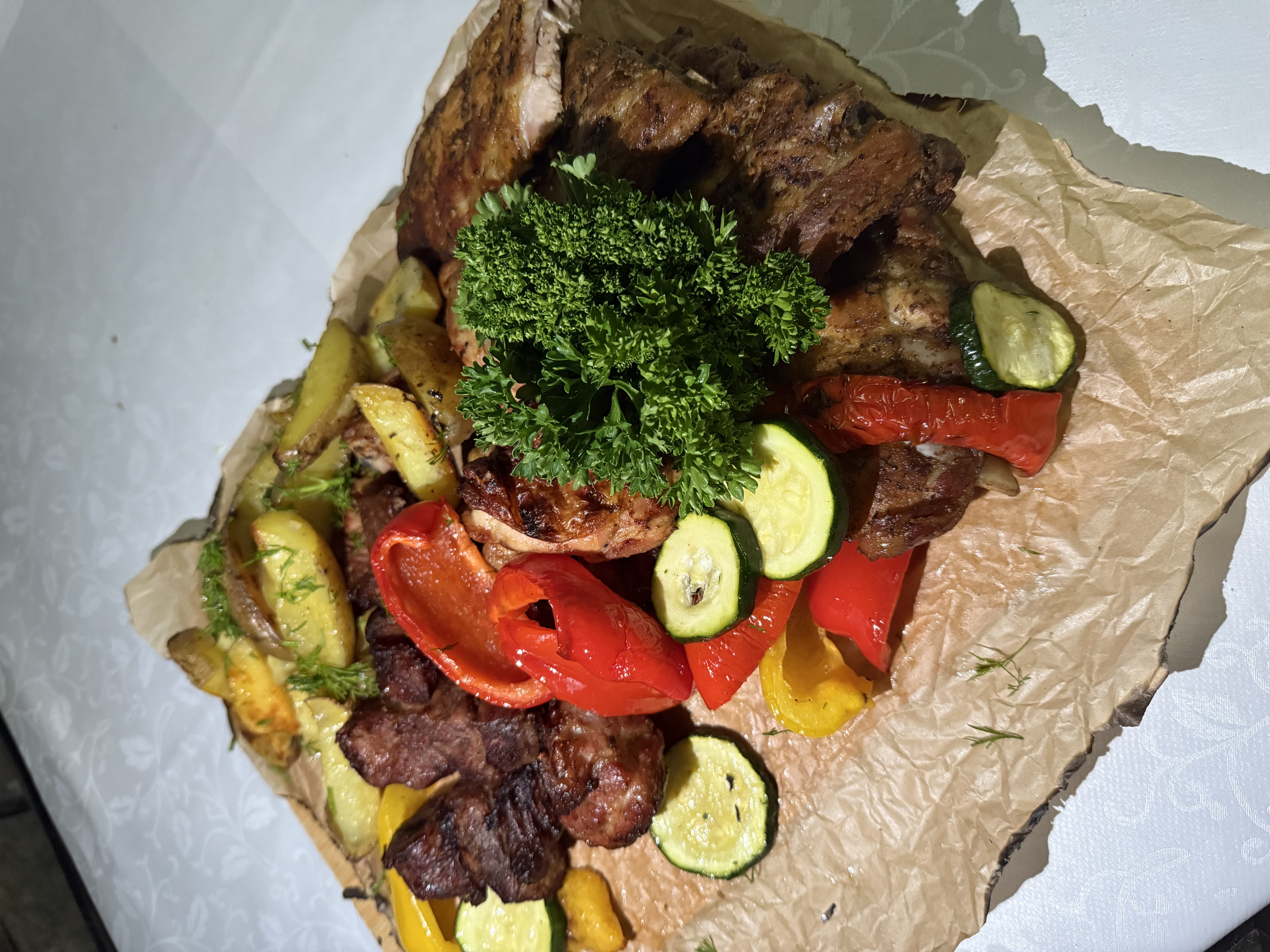 Maso s bramborami a paprikou